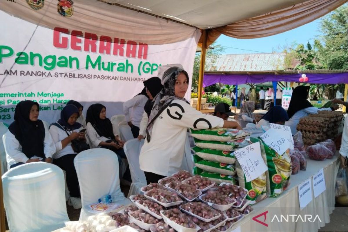 Pasar murah 15 kecamatan di Mukomuko stabilisasi harga bahan pokok