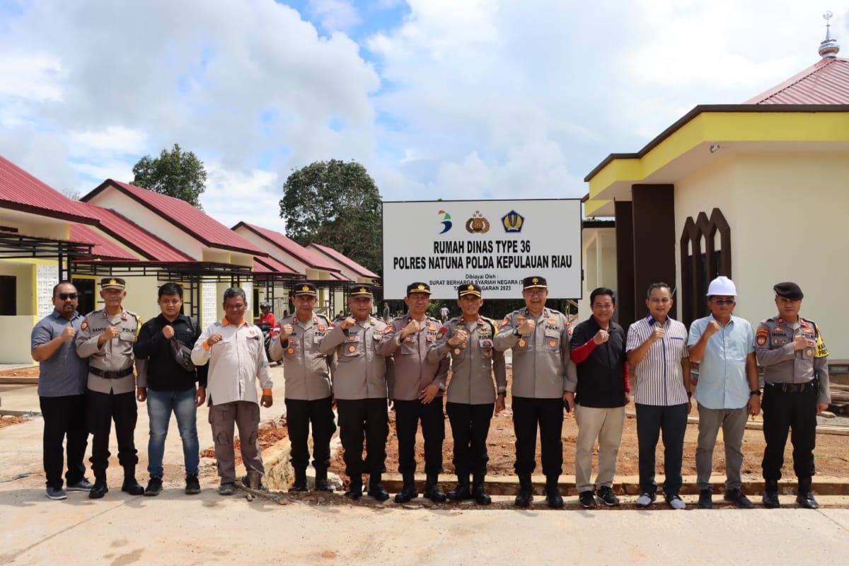 Karomonev Mabes Polri beserta tim cek pembangunan rumah dinas Polri di Natuna