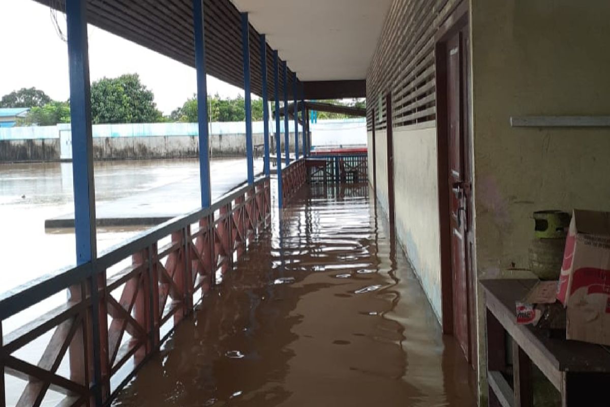 Banjir di Kapuas Hulu, 20 sekolah diliburkan