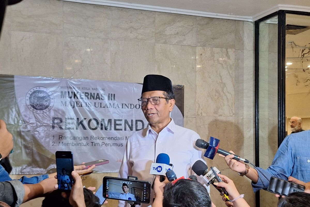 Kampanye Hari kelima, Mahfud berkunjung ke tiga daerah Jawa Timur