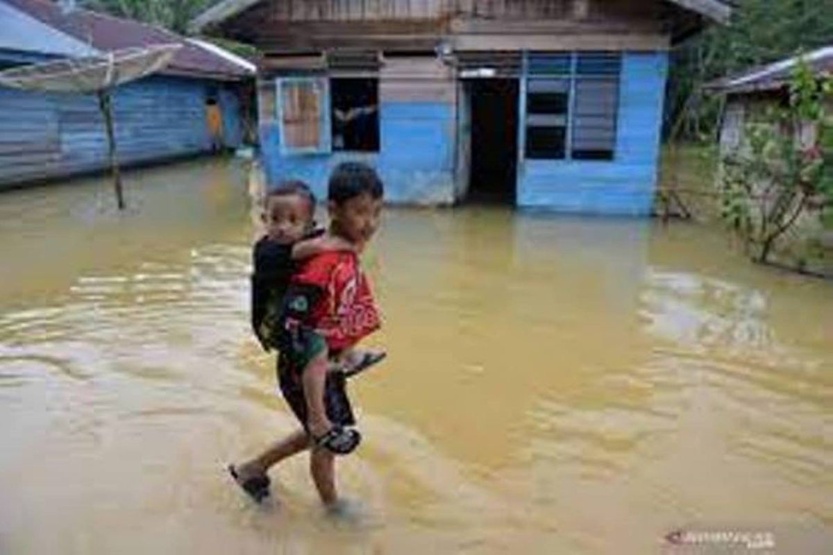 Kapolda Riau perintahkan bantu 923 KK terdampak banjir di Bengkalis