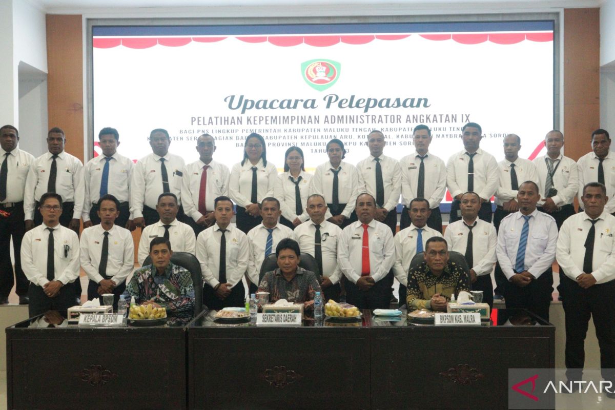 27 PNS lingkup Maluku lulus  pelatihan kepemimpinan administrator