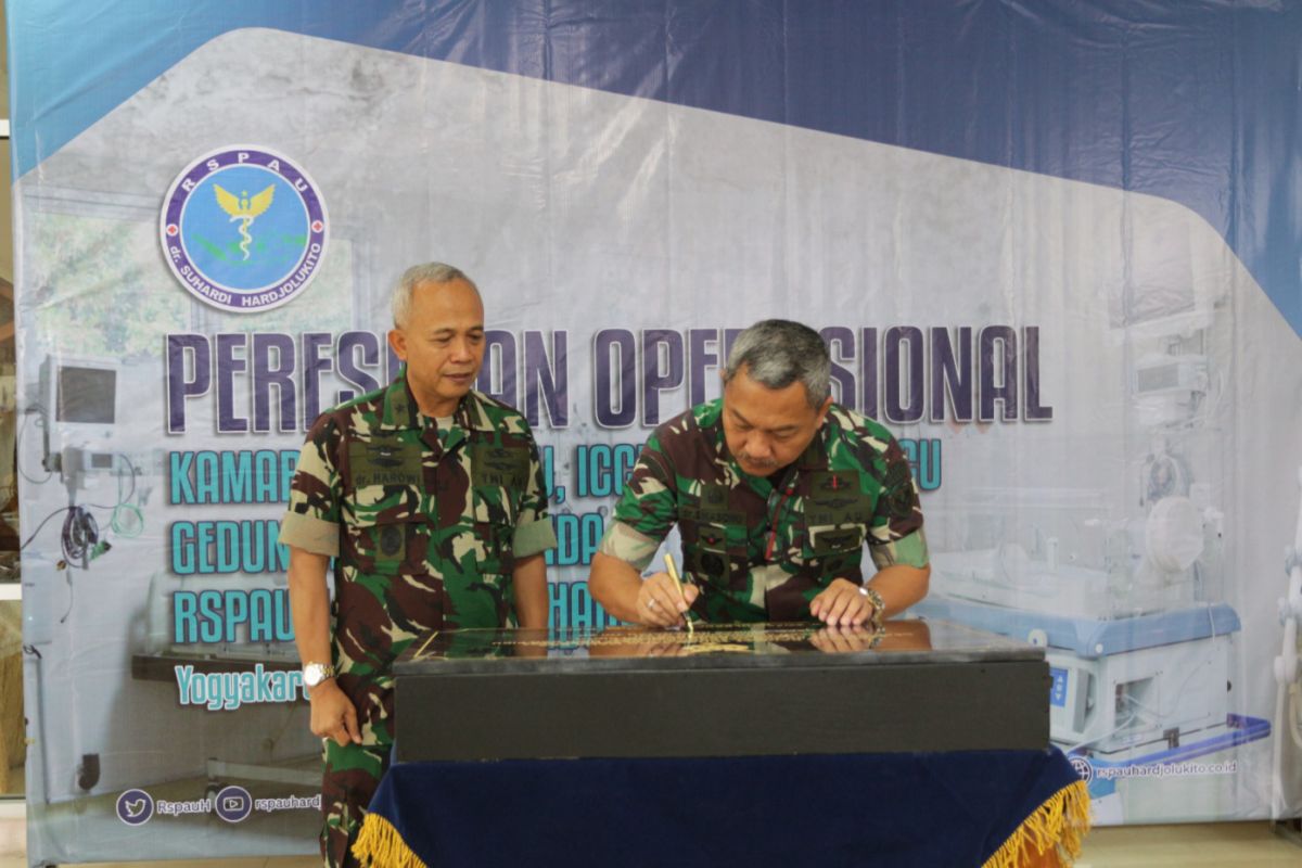 Kadiskesau resmikan operasional ICU Terpadu RSPAU Yogyakarta