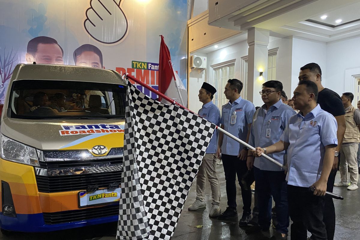 Dasco luncurkan mobil TKN Fanta Prabowo-Gibran untuk gaet pemilih muda
