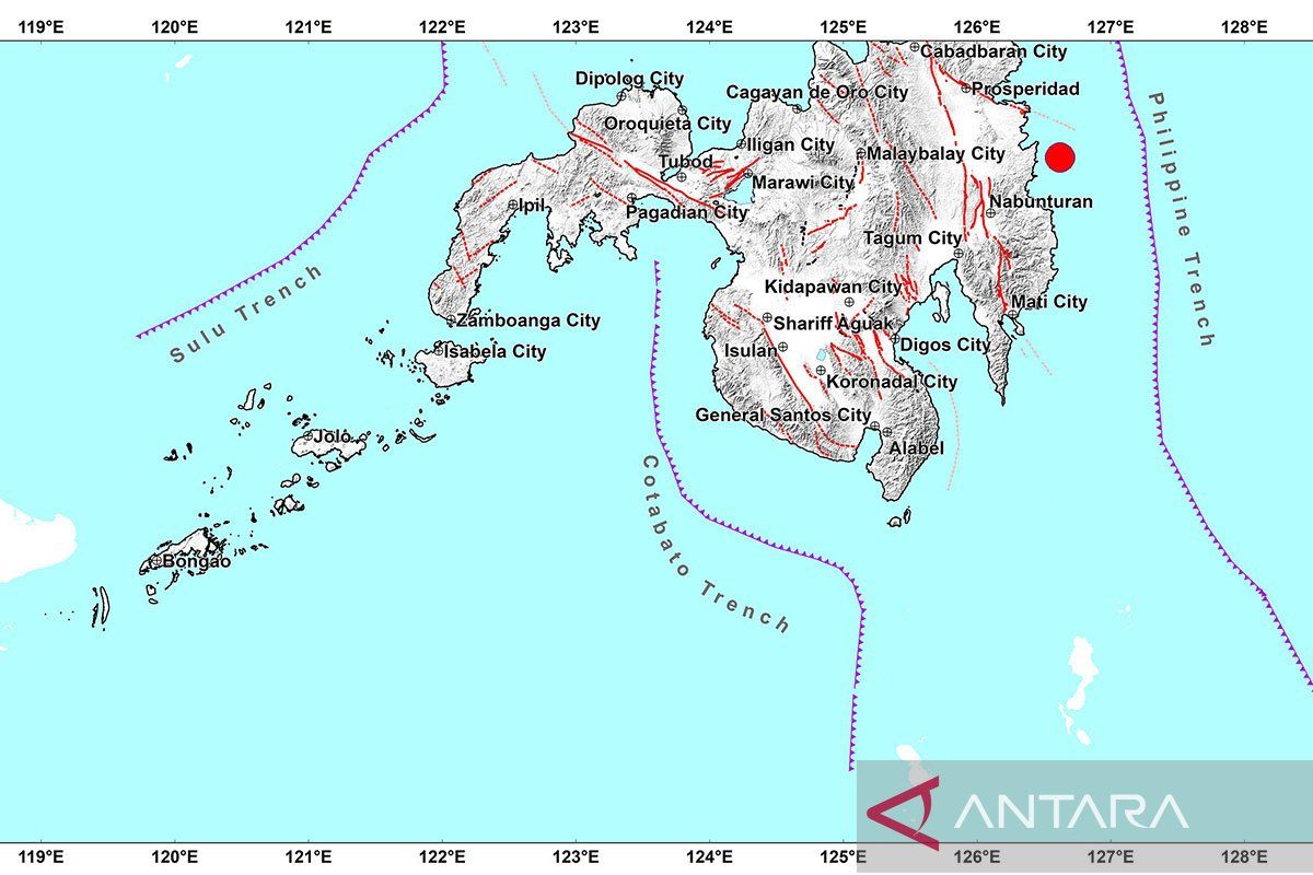 Filipina cabut peringatan tsunami setelah gempa M7,4