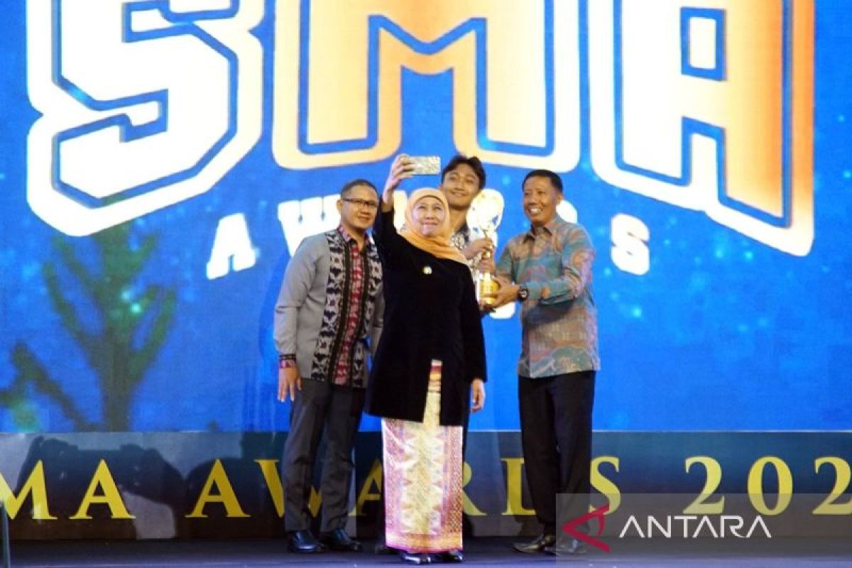 Khofifah: SMA Awards ajang siapkan generasi menuju Indonesia Emas 2045