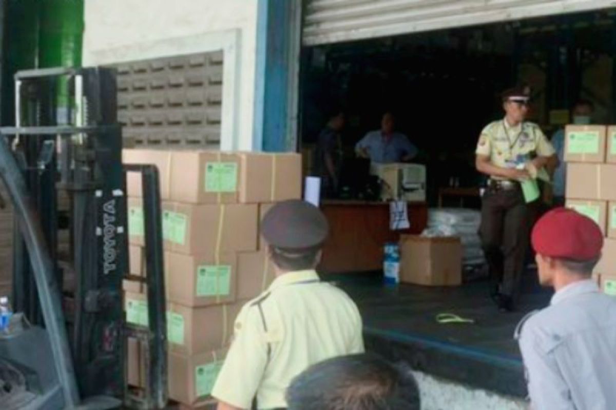 KPU kembali terima 1,8 juta lembar surat suara DPRD Karawang