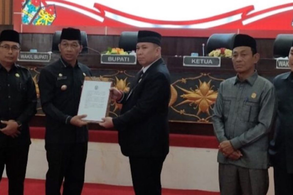 DPRD Murung Raya gelar Paripurna Raperda Pertangungjawaban Pelaksanaan APBD Tahun 2022