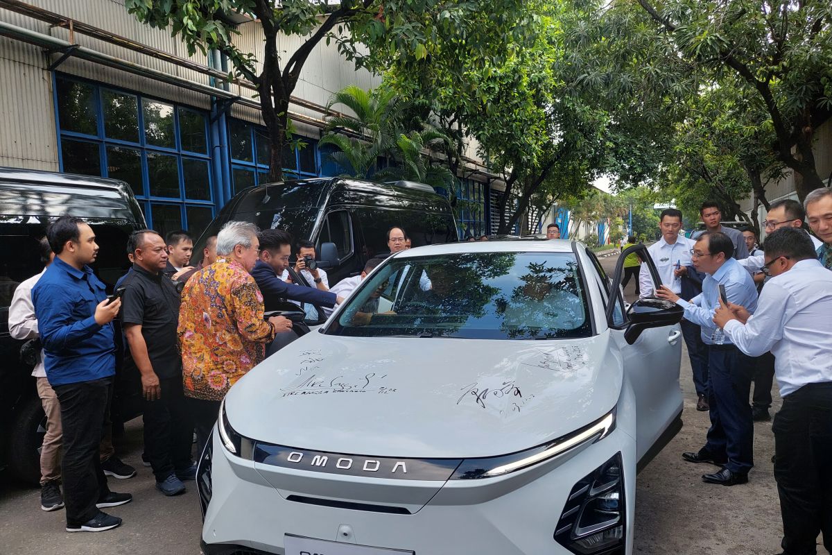 Perusahaan China Chery mulai produksi mobil listrik di Indonesia