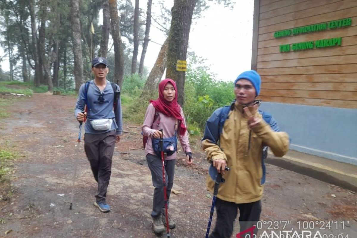 BKSDA tutup jalur pendakian Gunung Marapi pascaerupsi