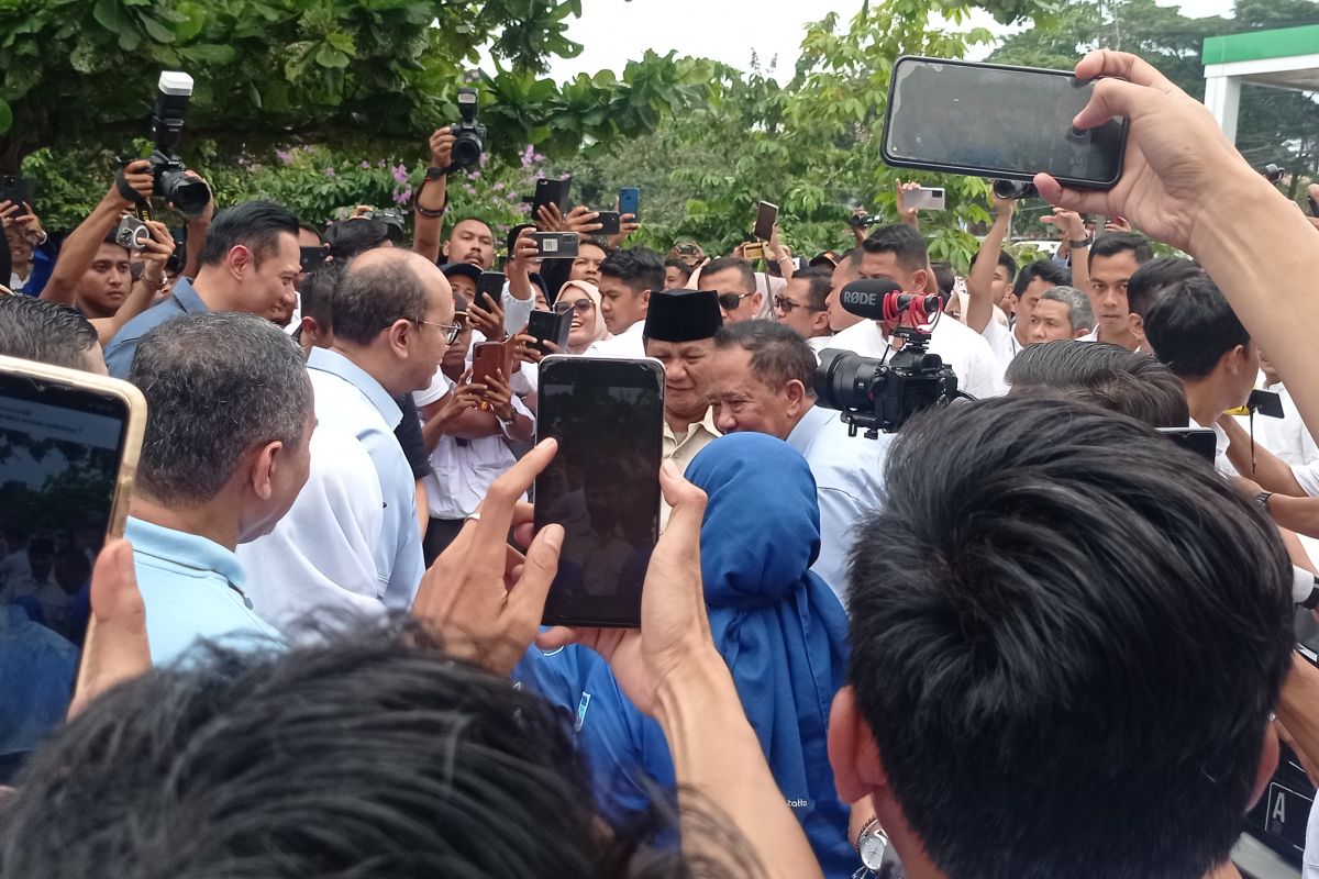 Ribuan warga Lebak sambut kedatangan Capres Prabowo Subianto