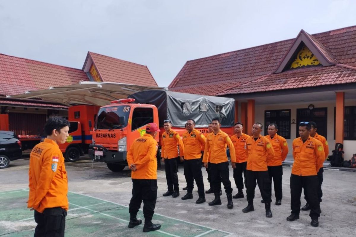 Bantu evakuasi pendaki, Basarnas Pekanbaru kirim personel ke Sumbar