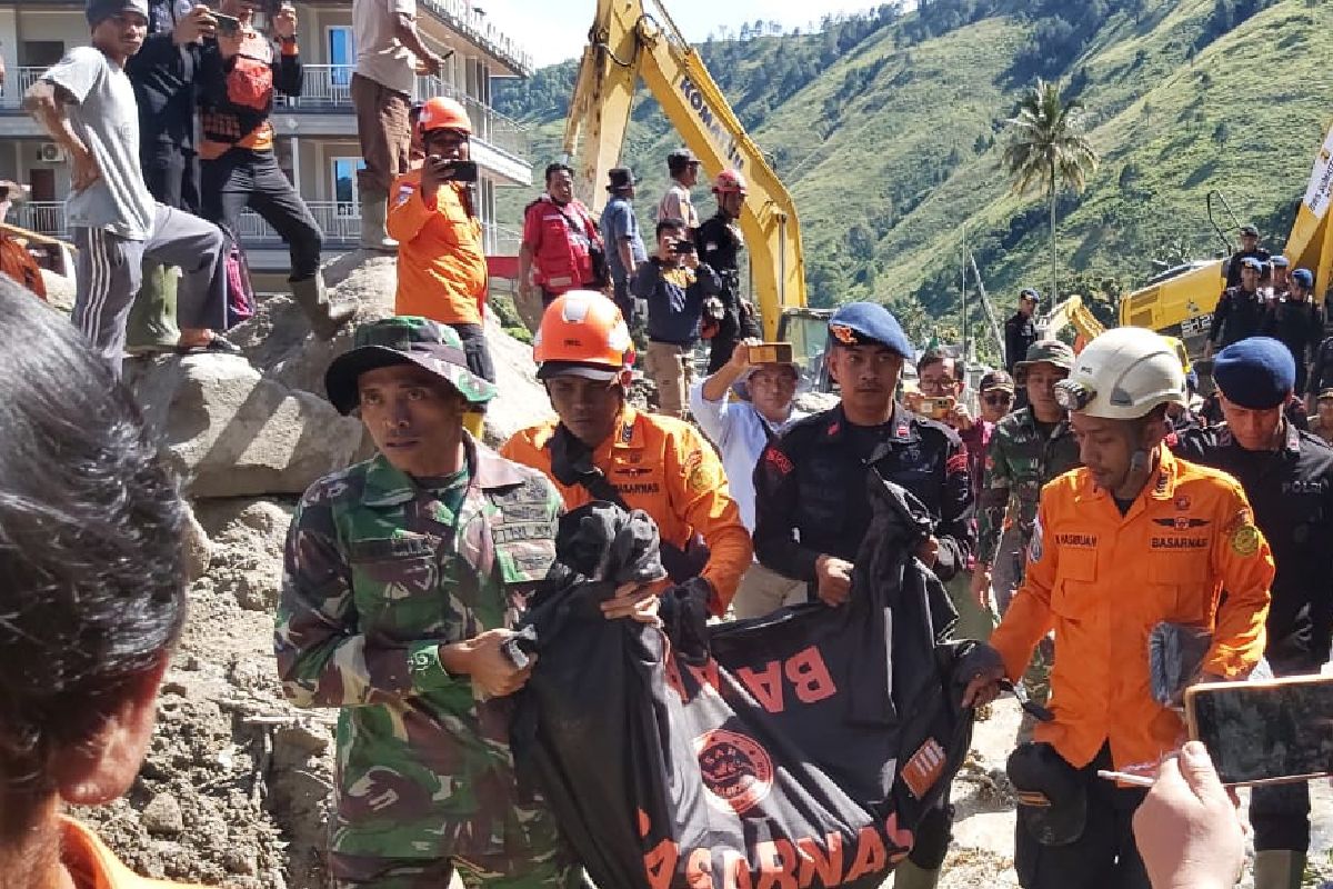 SAR gabungan temukan satu korban  banjir bandang Humbang Hasundutan