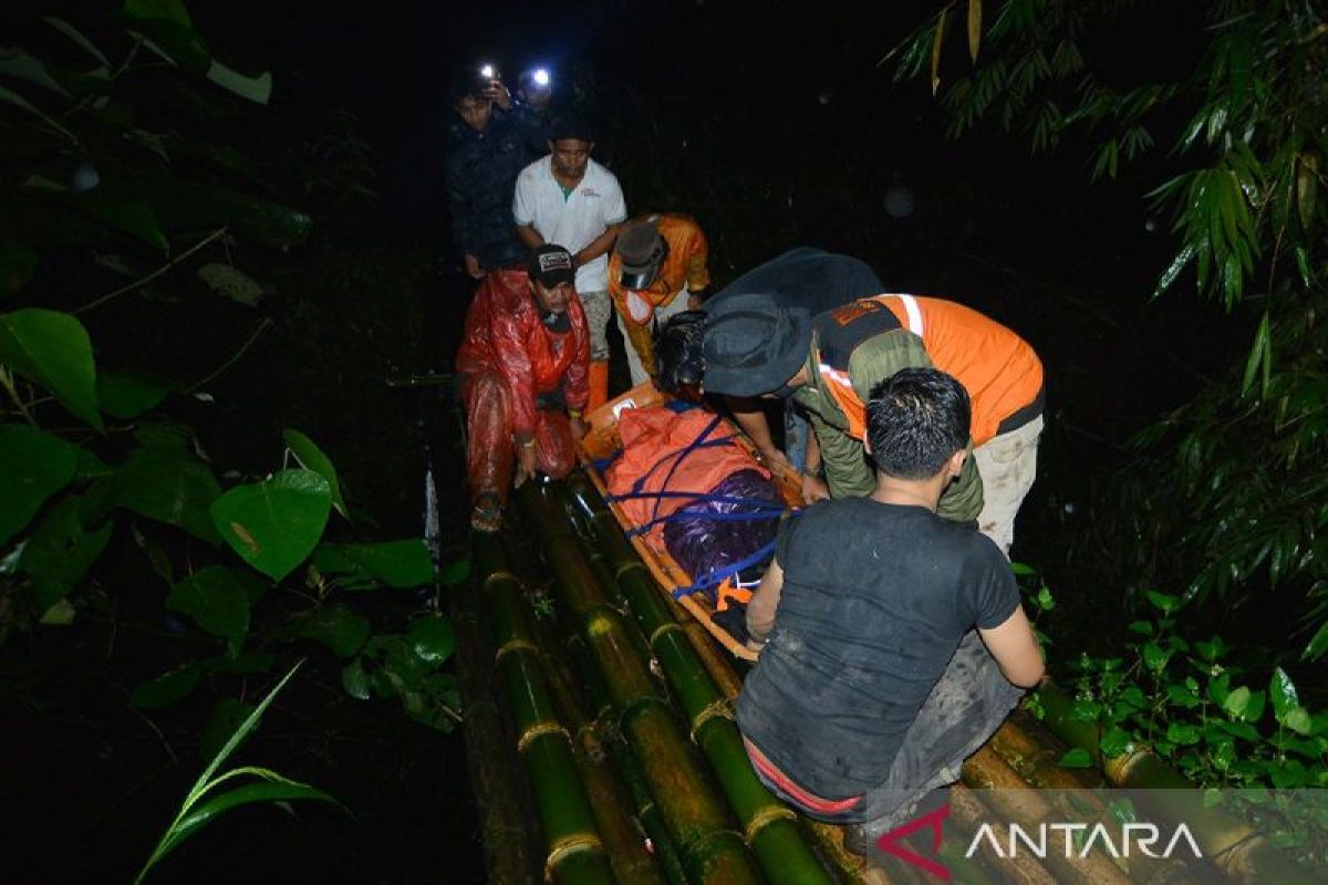 BPBD Agam catat 26 pendaki belum turun dari Gunung Marapi