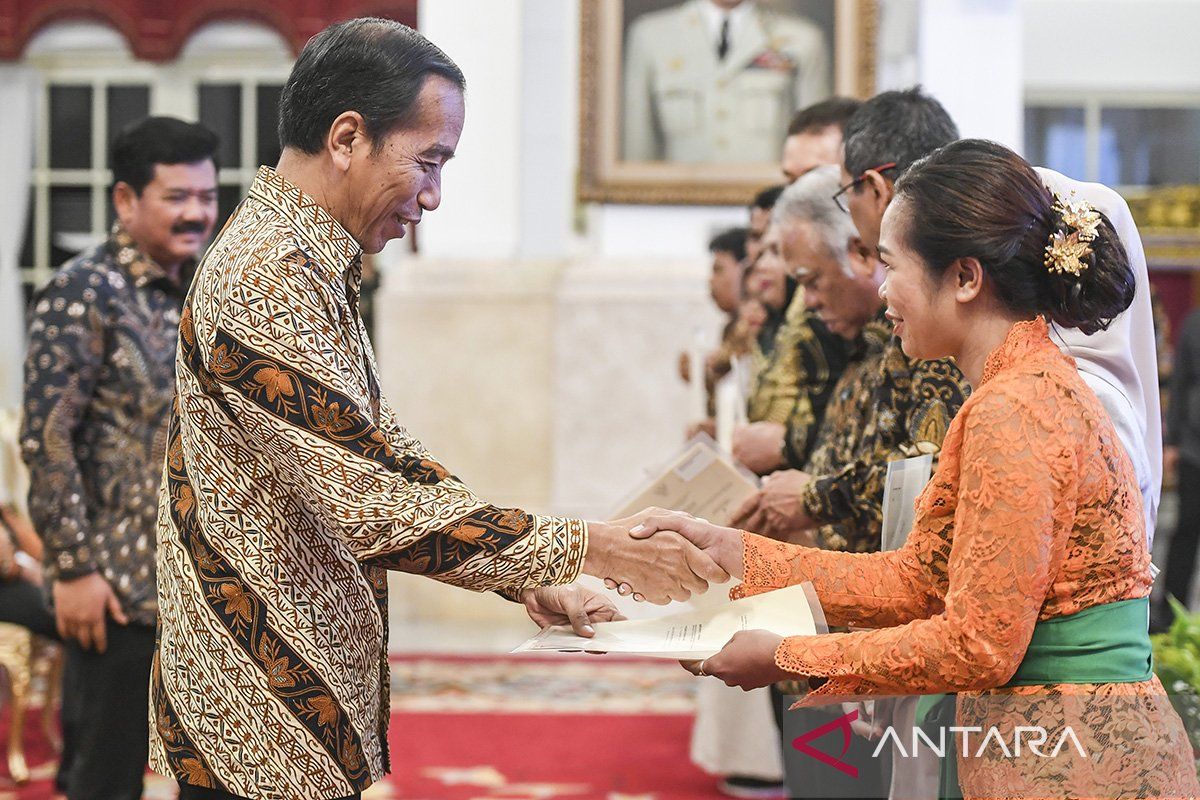 Jokowi: Sertifikat elektronik kurangi risiko hilang kepemilikan tanah
