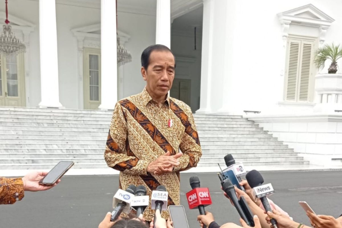 Presiden Joko Widodo pertanyakan maksud eks ketua KPK Agus Rahardjo