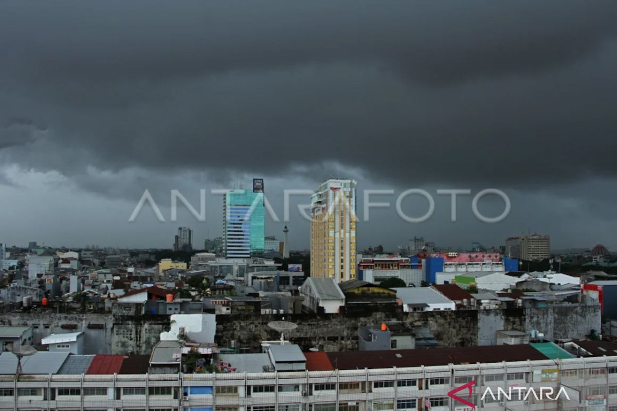 BMKG IV Makassar keluarkan peringatan dini cuaca buruk pada 4-5 Desember