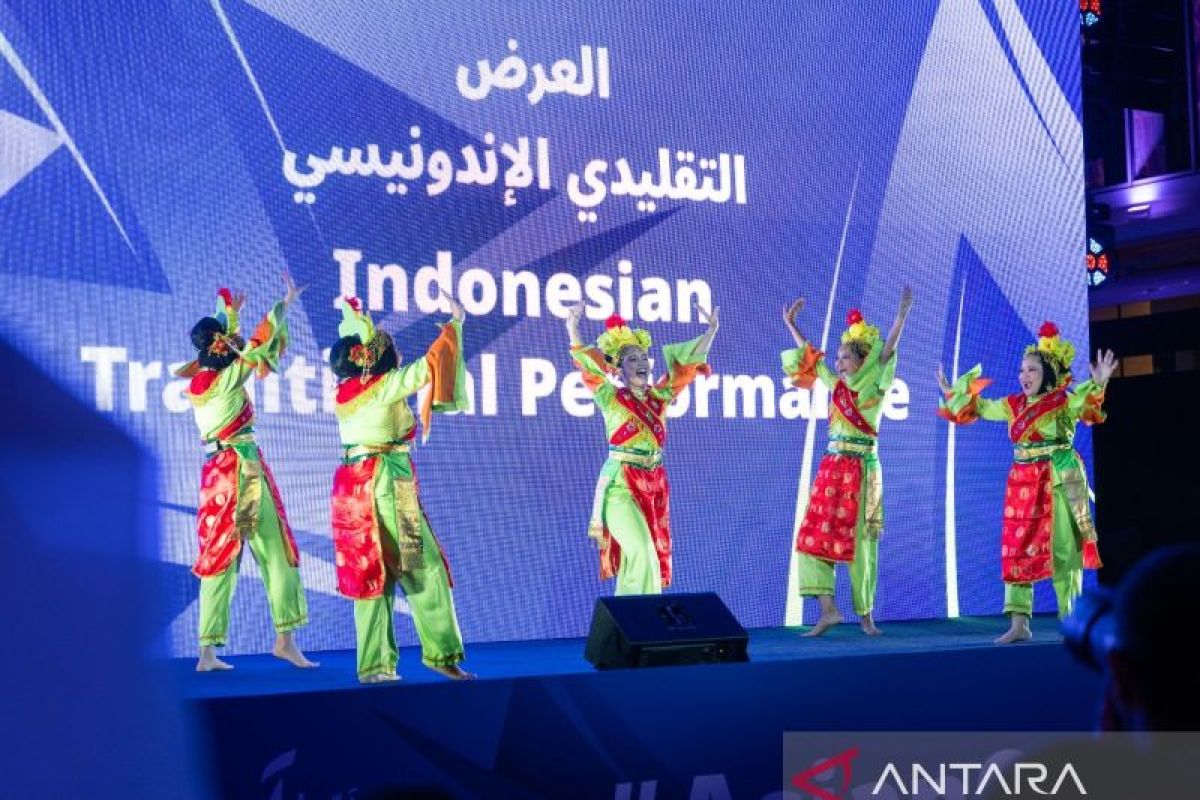 Tarian Indonesia satu-satunya wakil Asia Tenggara tampil pada peluncuran maskot Piala Asia di Qatar