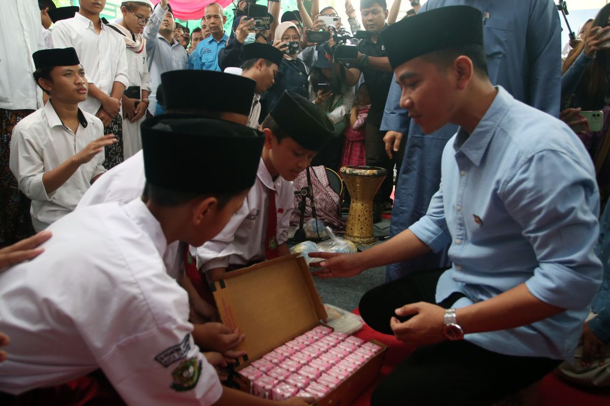 Program makan siang gratis diprediksi capai 82,9 juta penerima di 2029