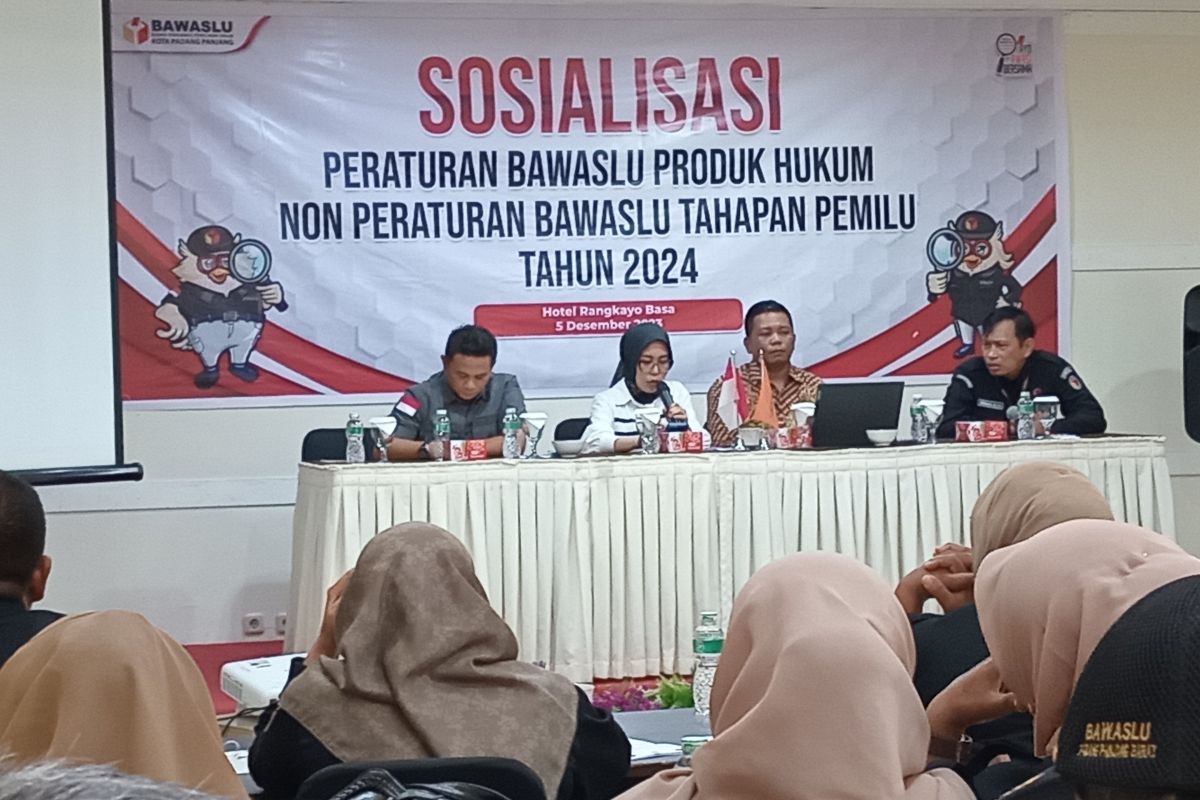 Bawaslu Padang Panjang sosialisasikan produk hukum pemilu