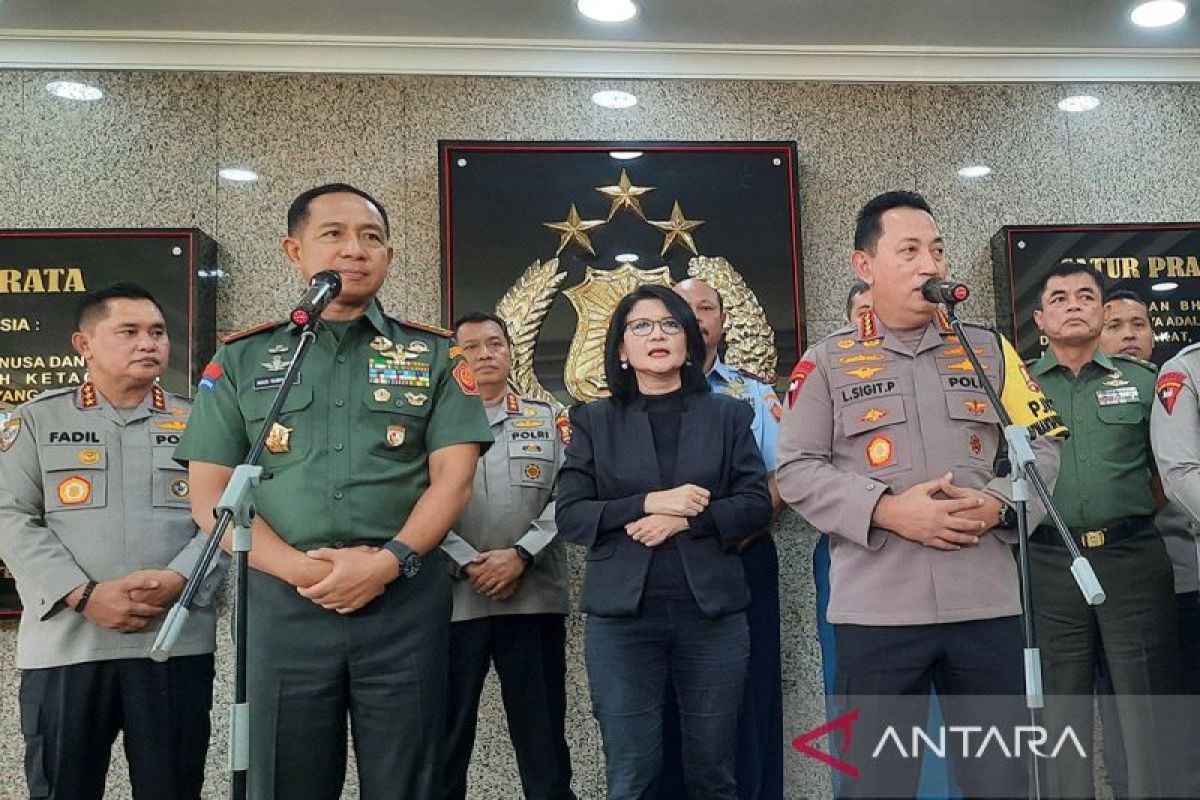 Kapolri terima kunjungan kehormatan Panglima Agus Subiyanto