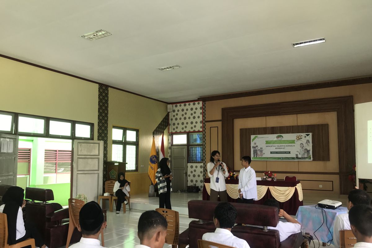 LKBN ANTARA Maluku beri pelatihan jurnalistik bagi puluhan siswa MAN Ambon