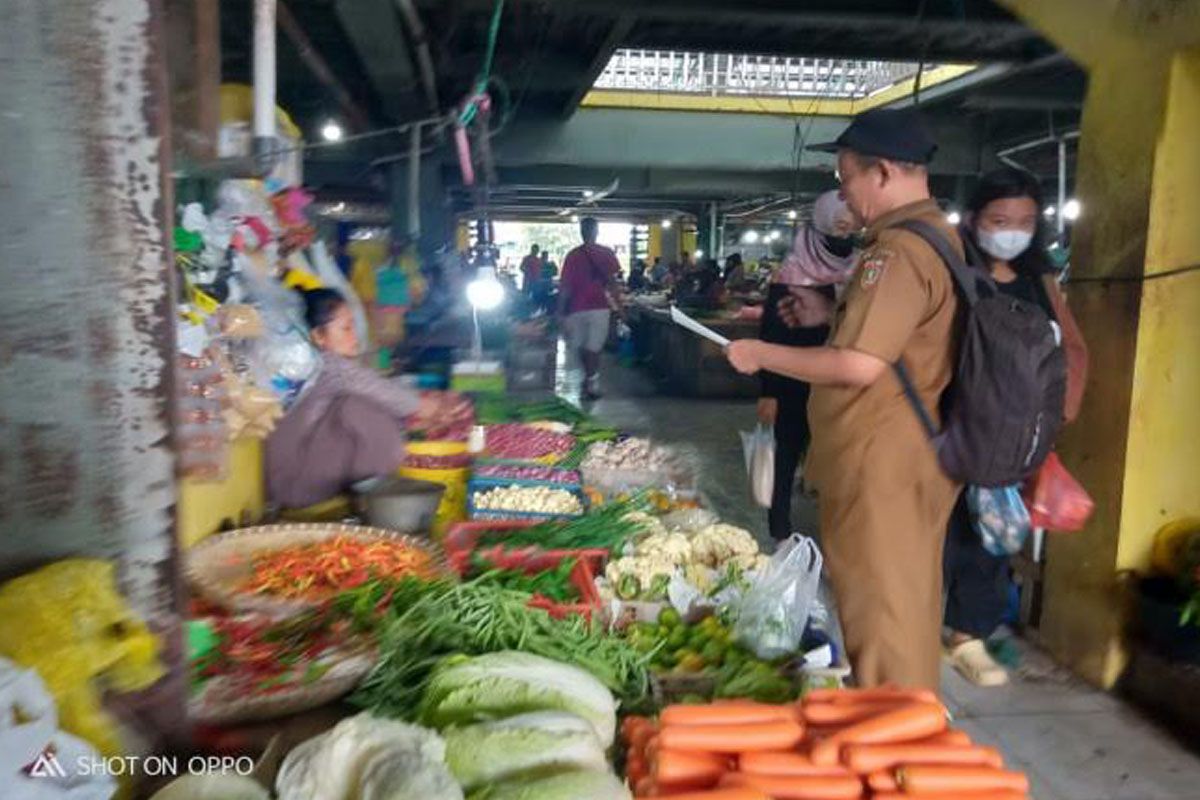 Disperindagkop Kobar akui terdapat beberapa komoditas alami kenaikan harga jelang Nataru