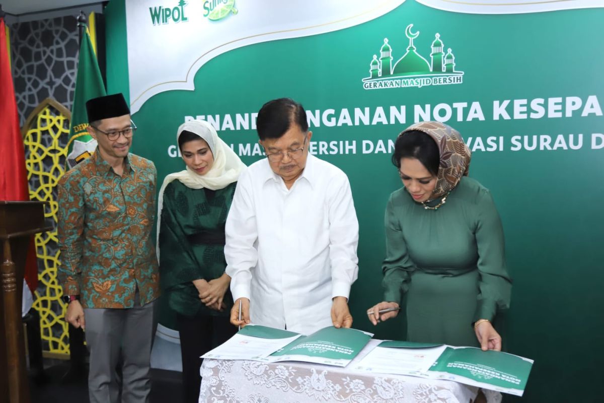 Dewan Masjid Indonesia dan Unilever renovasi 90 surau