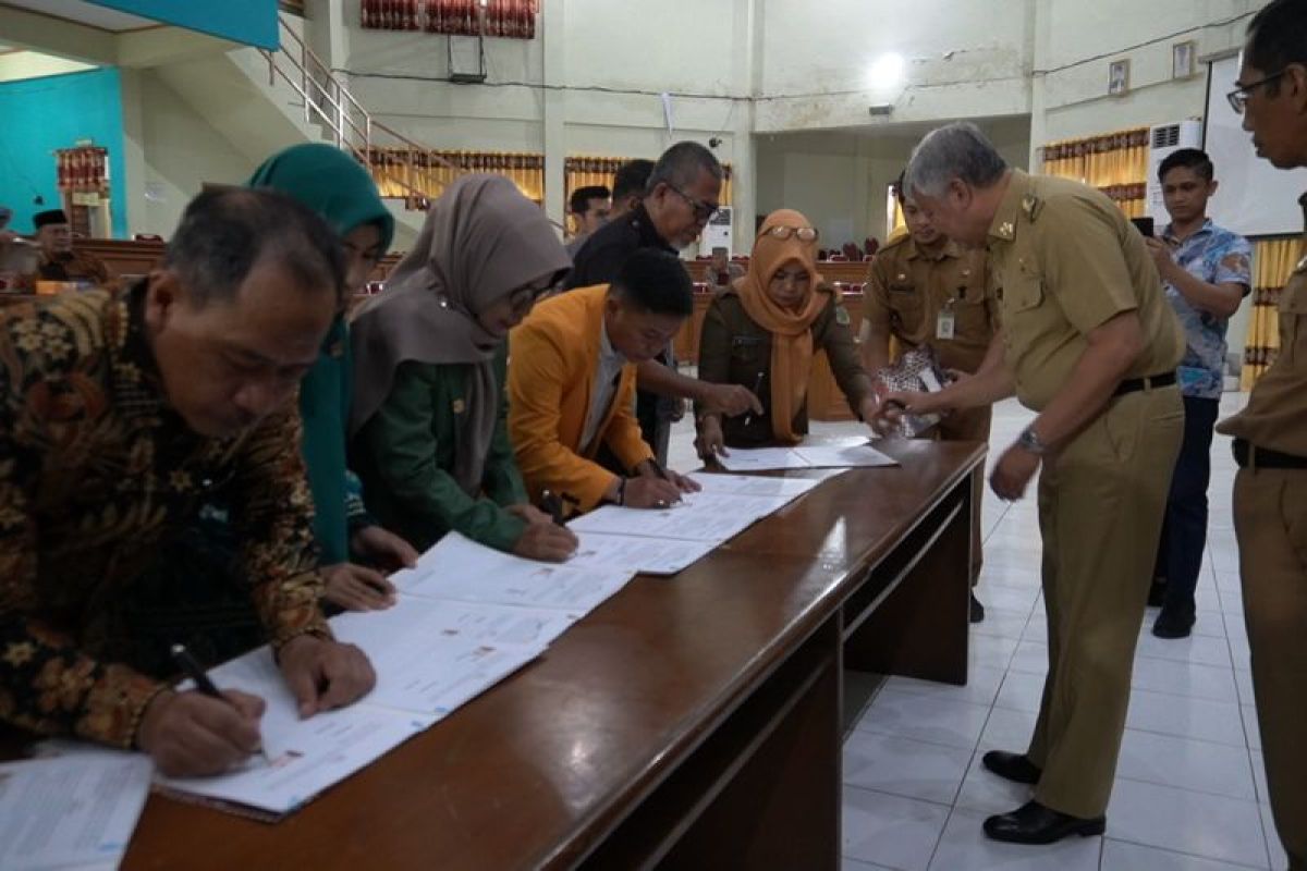 Pinrang Sulsel menggandeng lembaga pendidikan untuk tingkatkan SDM