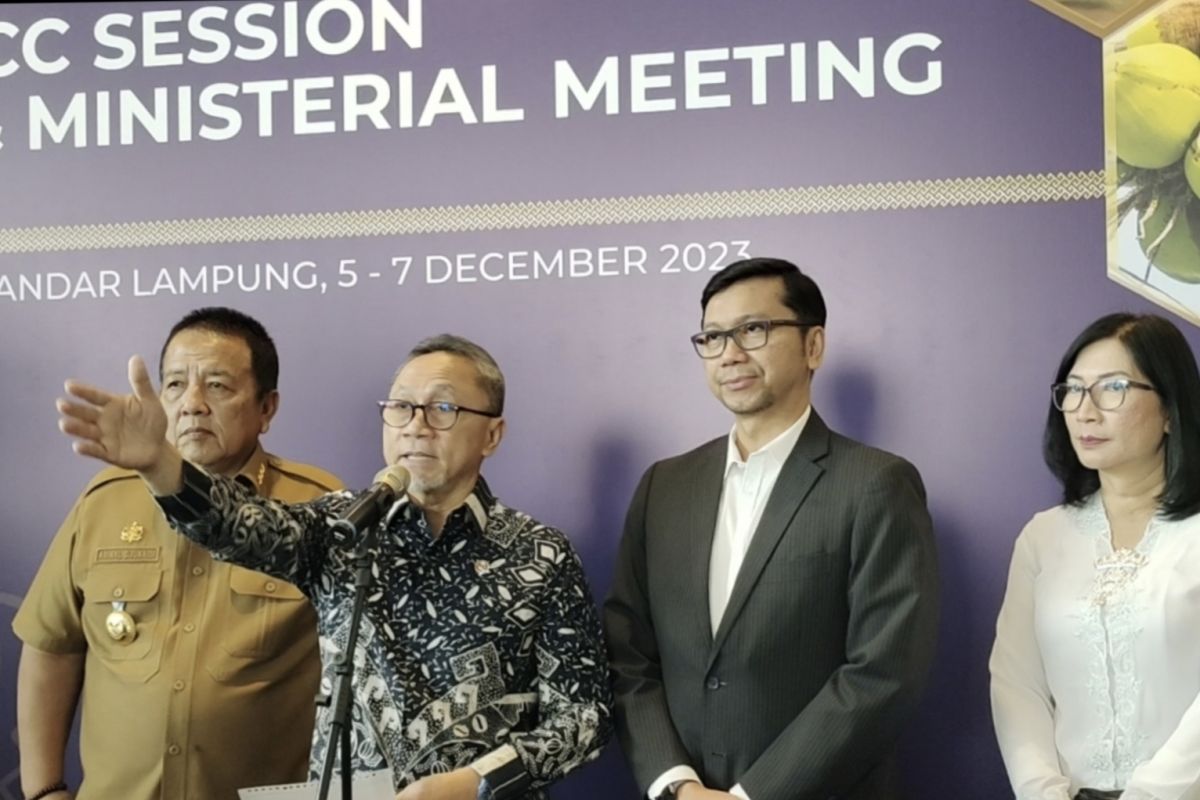 Indonesia developing sustainable coconut industry: Trade Minister