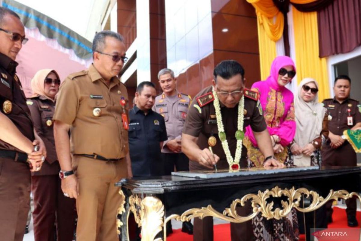 Bupati Tapin resmikan gedung Kejaksaan Negeri senilai Rp14 miliar
