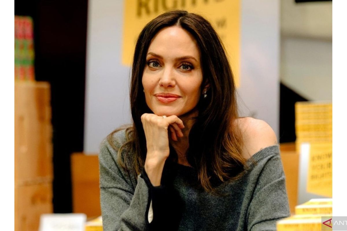 Demi ketenangan, Angelina Jolie berencana tinggalkan Los Angeles