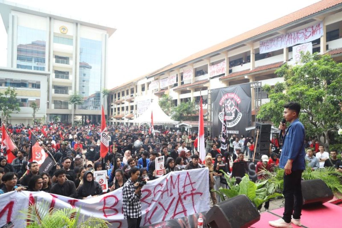 Aksi 'Geruduk Istana' libatkan ribuan mahasiswa pada 1 Februari 2024 hoaks!