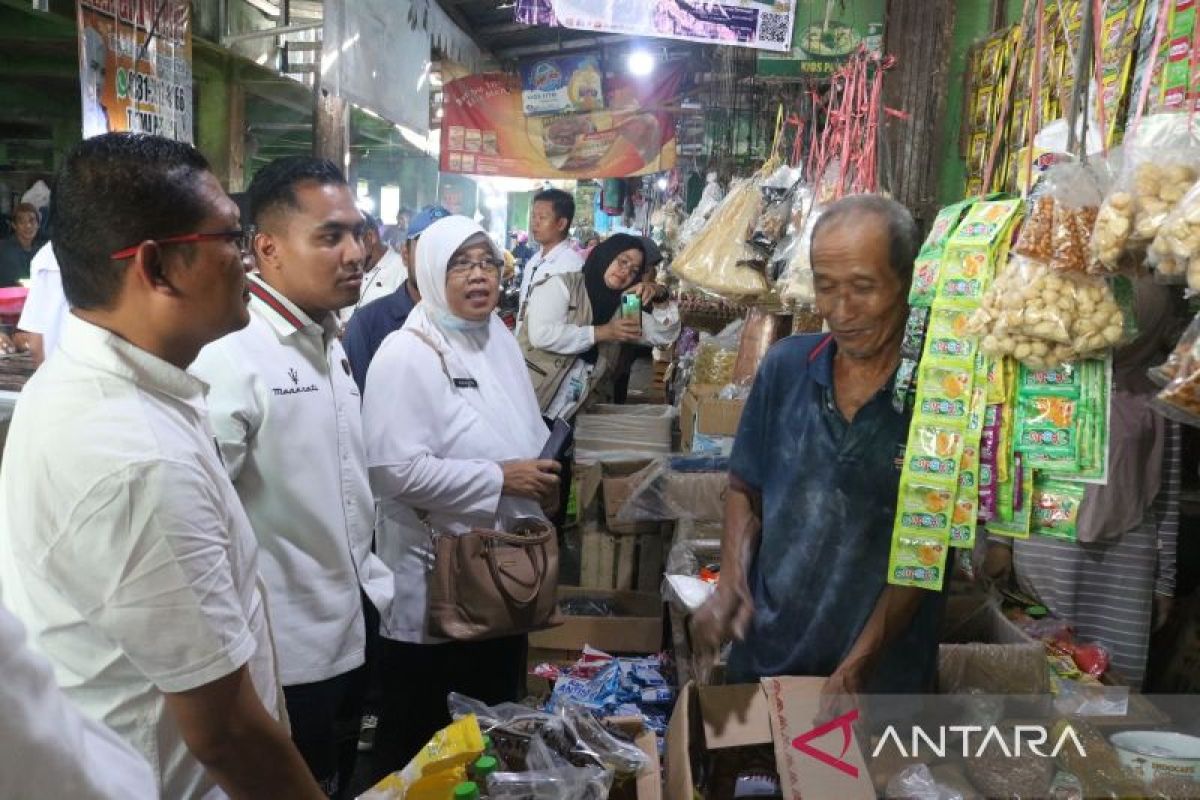 Ditreskrimsus Polda Babel kembali lakukan operasi pasar di pasar Pangkalpinang