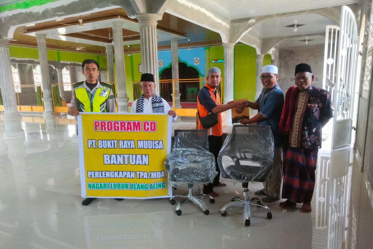 Dukung siar agama, PT BRM salurkan bantuan di Solok Selatan-Dharmasraya