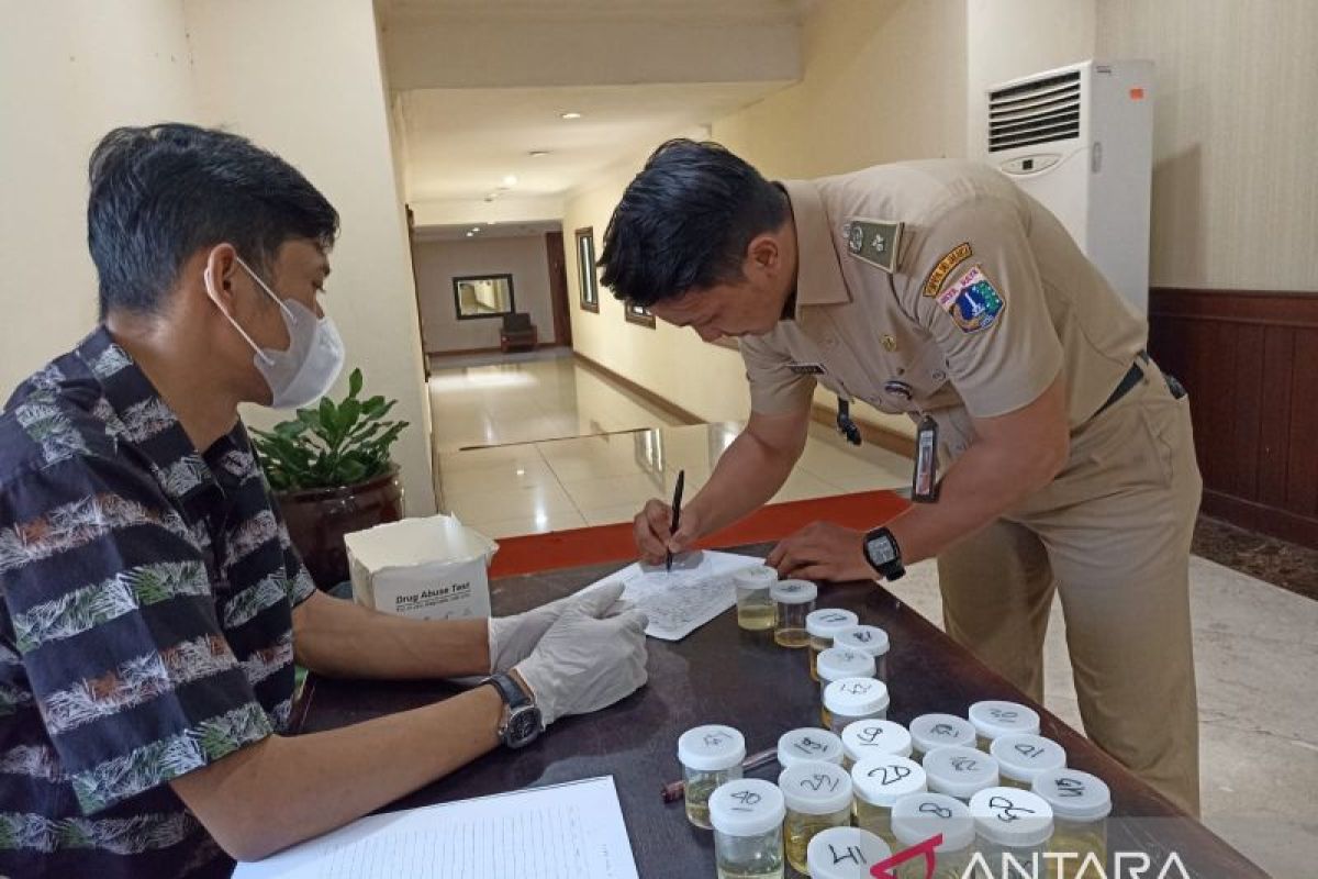 BNN DKI tes urine lurah dan camat di Jakpus cegah pemakaian narkoba