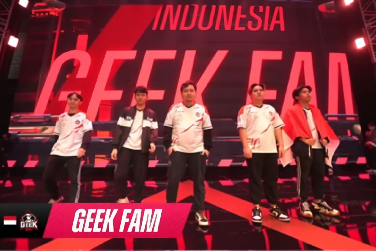 Geek Fam perbesar peluang lolos playoff M5 World Championship