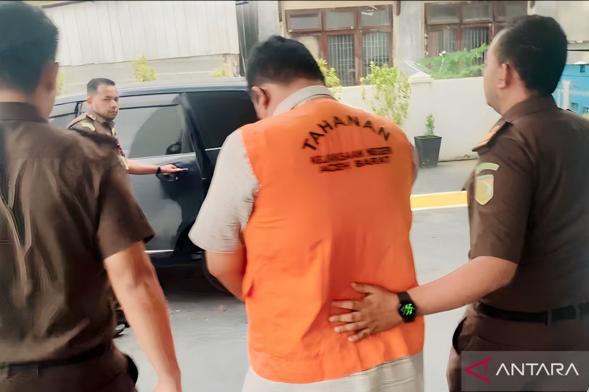 Jaksa tahan mantan Keuchik di Aceh Barat sebagai tersangka korupsi dana desa Rp350 juta