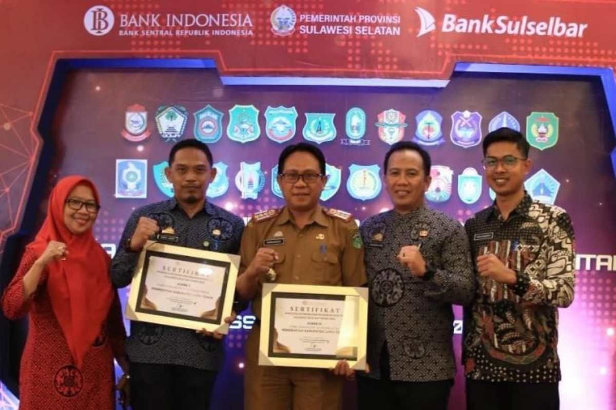 Pemkab Lutim meraih dua penghargaan digital keuangan dari Bank Indonesia