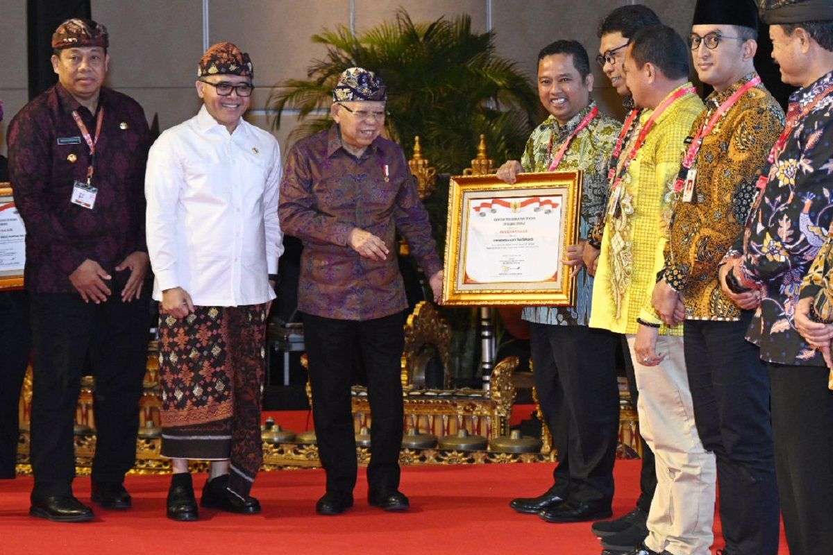 Kota Tangerang terima penghargaan reformasi birokrasi tematik terbaik