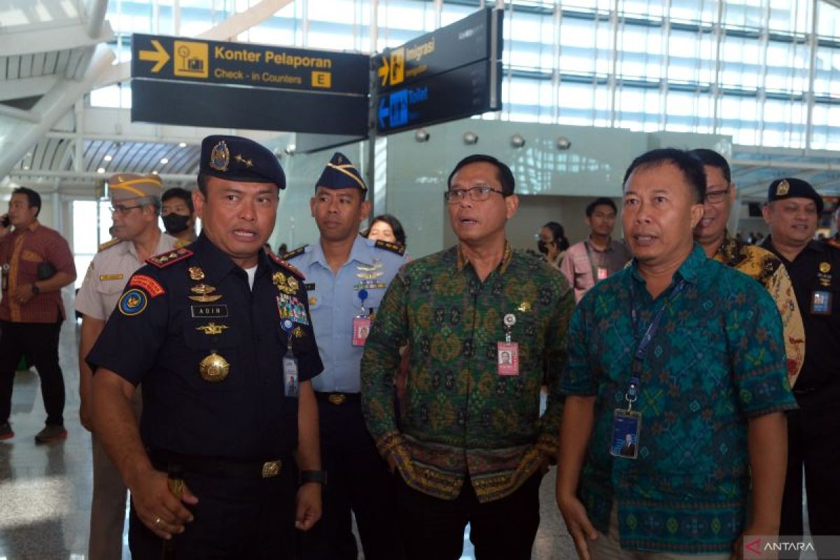 Bali kemarin, Penyelundupan benih lobster hingga dugaan eksploitasi lumba-lumba