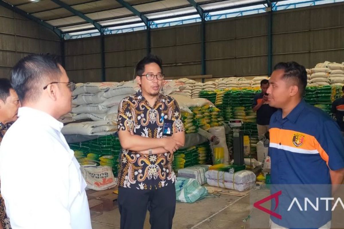 Polda Bangka Belitung cek harga dan stok bahan pokok sejumlah gudang