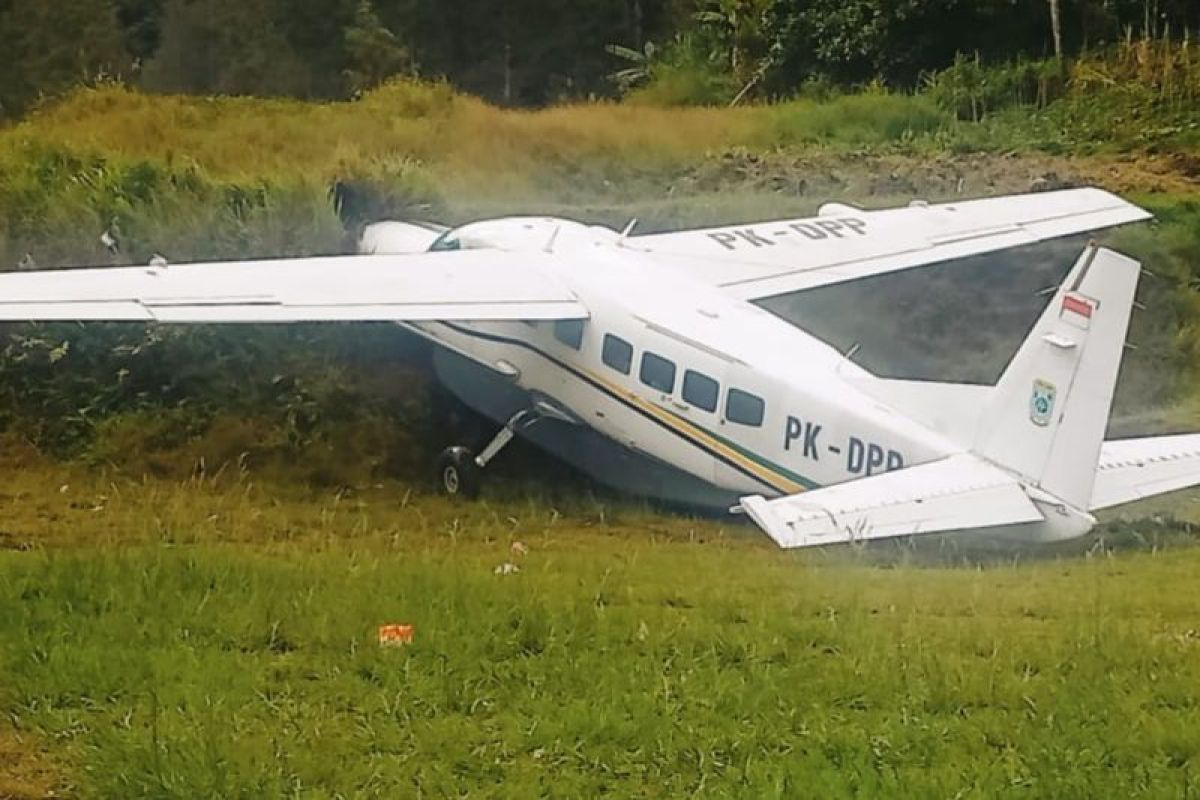 Polisi Intan Jaya tangani kecelakaan pesawat di Pogapa