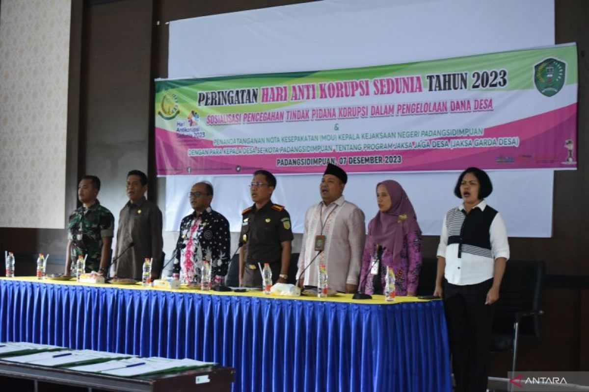 Kejari dan 42 kepala desa Padangsidimpuan MoU dana desa