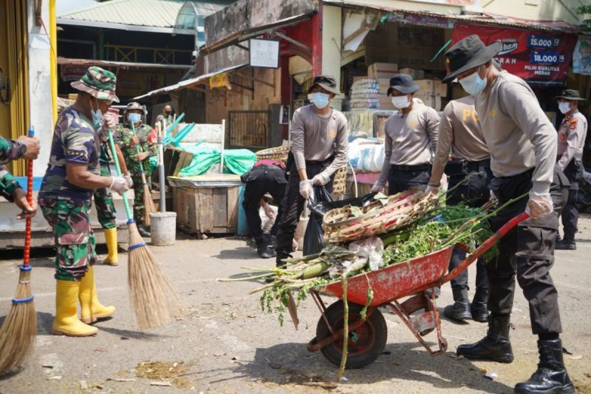 Kodim 1606-Pemkot Mataram antisipasi penyakit di musim hujan