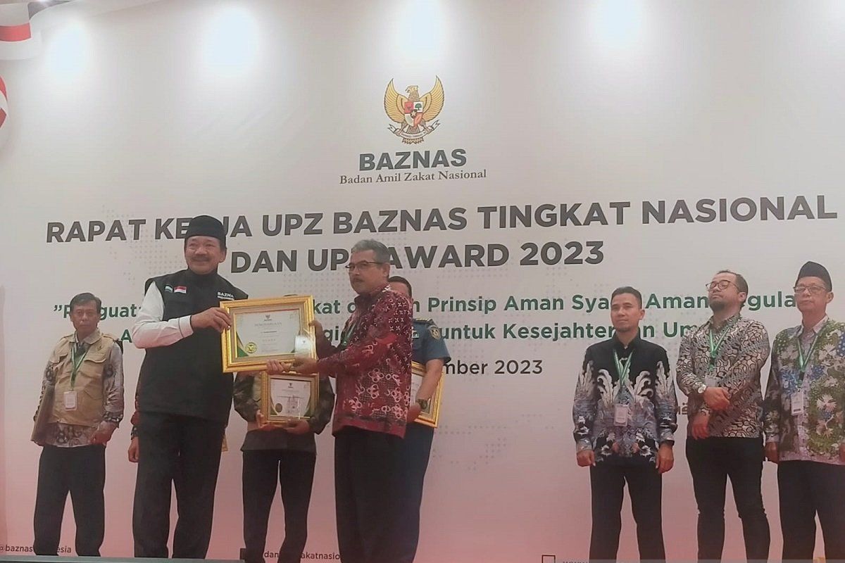 UPZ BAZNAS Semen Padang raih tiga penghargaan UPZ Awards 2023