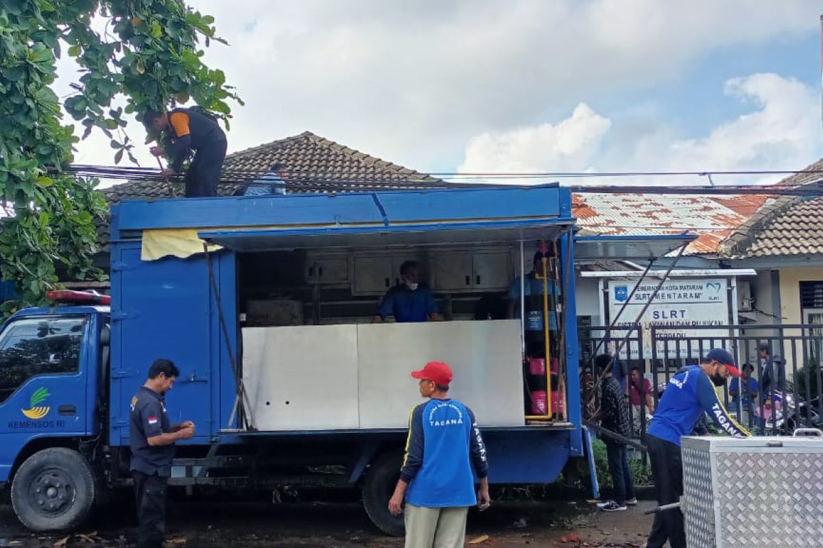 Dinsos Mataram mengecek kesiapan logistik kebencanaan