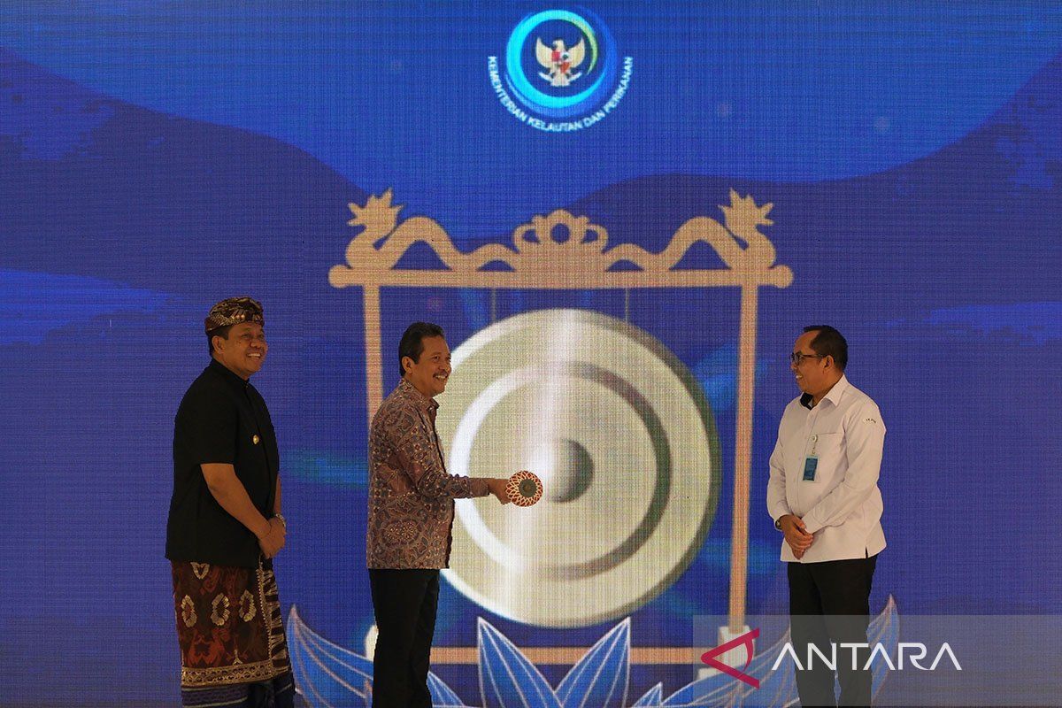 Menteri Trenggono minta pemda riset pakan perikanan budidaya