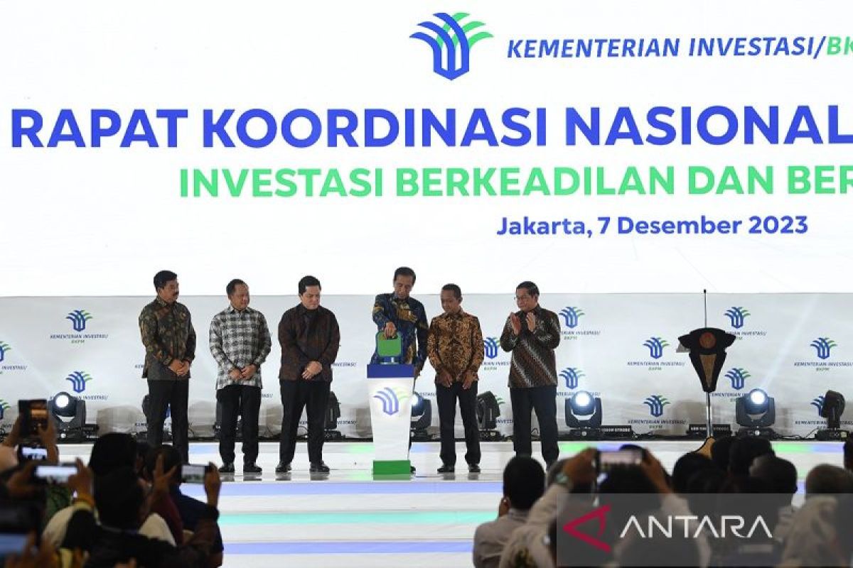 Jokowi: Pertumbuhan ekonomi 2024 butuh investasi Rp1.650 triliun