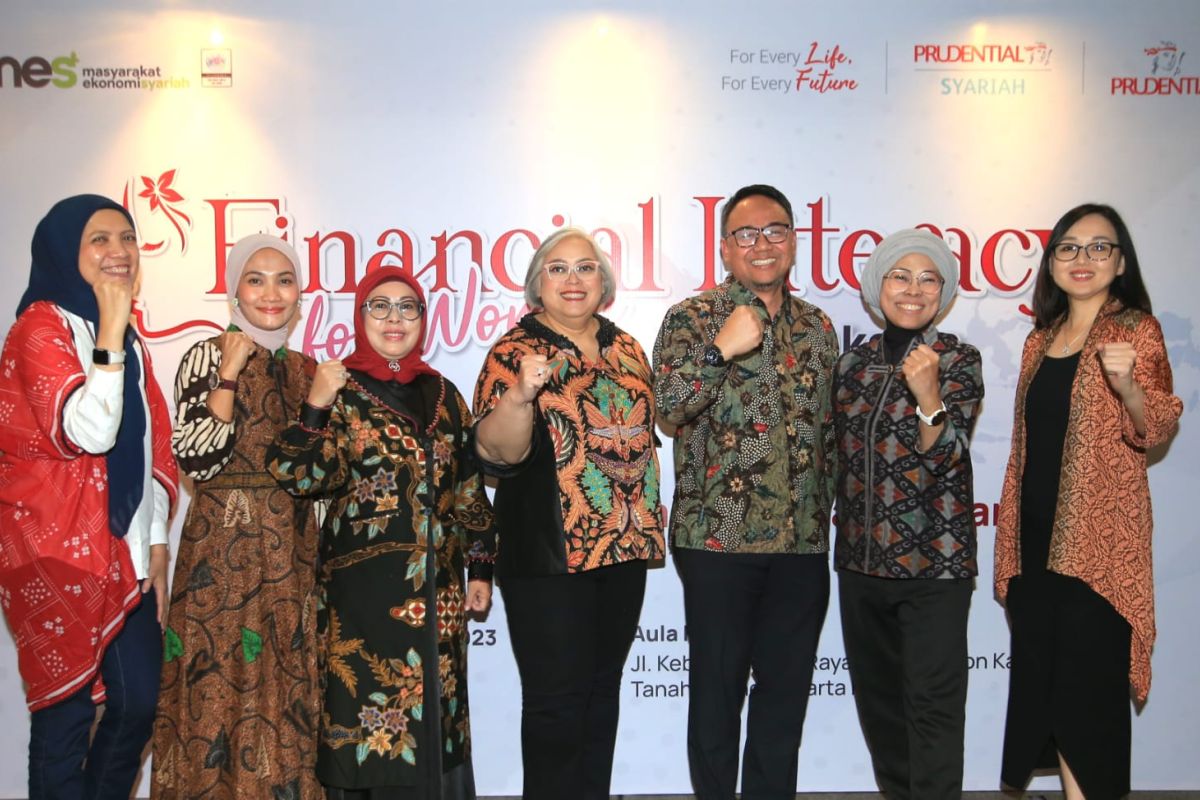 Prudential dukung perempuan Indonesia tingkatkan literasi keuangan